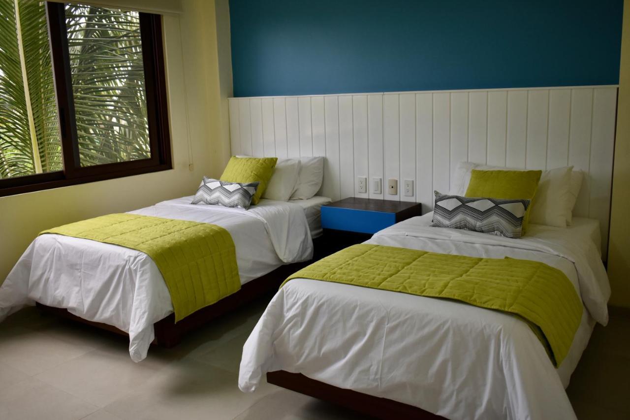 Hotel La Laguna Galapagos Puerto Villamil Esterno foto